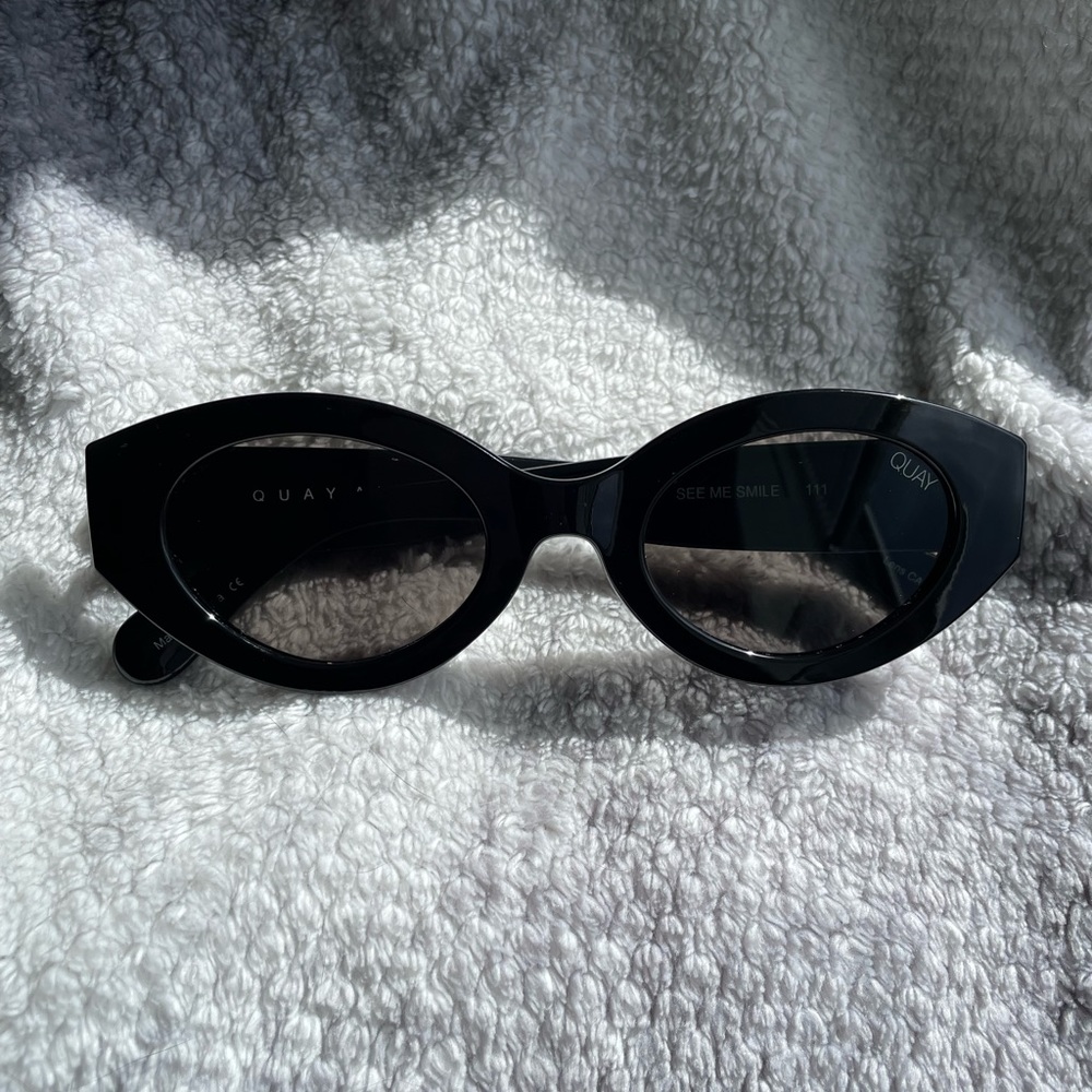 Quay See Me Smile Black Sunglasses